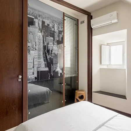 The Ajuda Corner Apartment